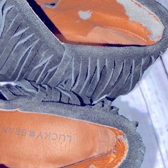 Lucky Brand black fringe boots wedges size 7 1/2 - Picture 6 of 7